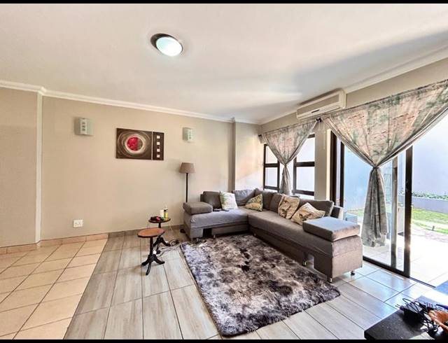 2 BEDROOM APARTMENT FOR SALE IN SCHOEMANSVILLE